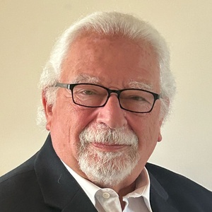 Photo of Mike Mendoza