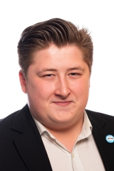 Photo of Cameron Anderson