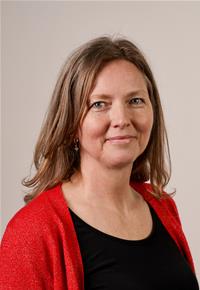 Photo of Mandy Clare