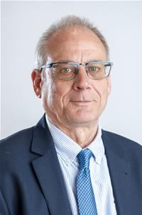 Photo of Vernon Gray
