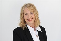 Photo of Pauline Davidson