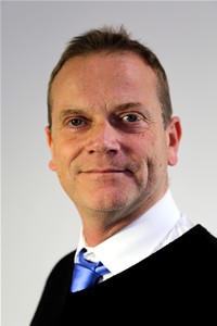 Photo of Darren Cheshire