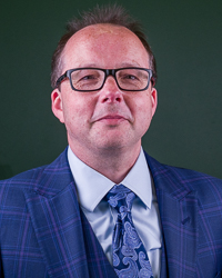 Photo of Mark Deakes